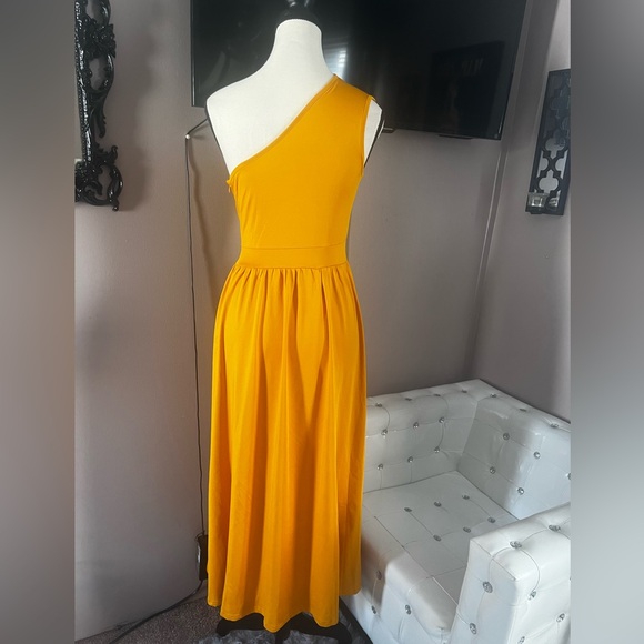 One Shoulder Dress NWOT - Picture 4 of 7